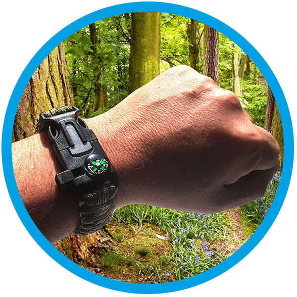 Hiking Paracord 5-in-1 Survival Bracelet Hiking Paracord 5-in-1 Survival Bracelet